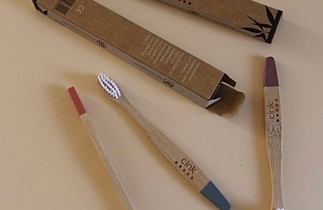 brosse à dent biodégradable en bambou Cink bruxelles bizoo bizoo biologisch afbreekbare bamboe tandenborstel brussel