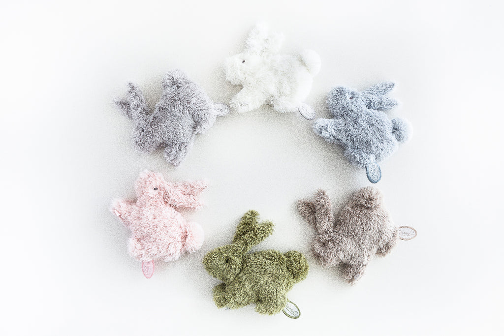 doudou enfant bébé lapin Dimpel bruxelles blankie baby rabbit brussels knuffel baby konijn bizoo bizoo